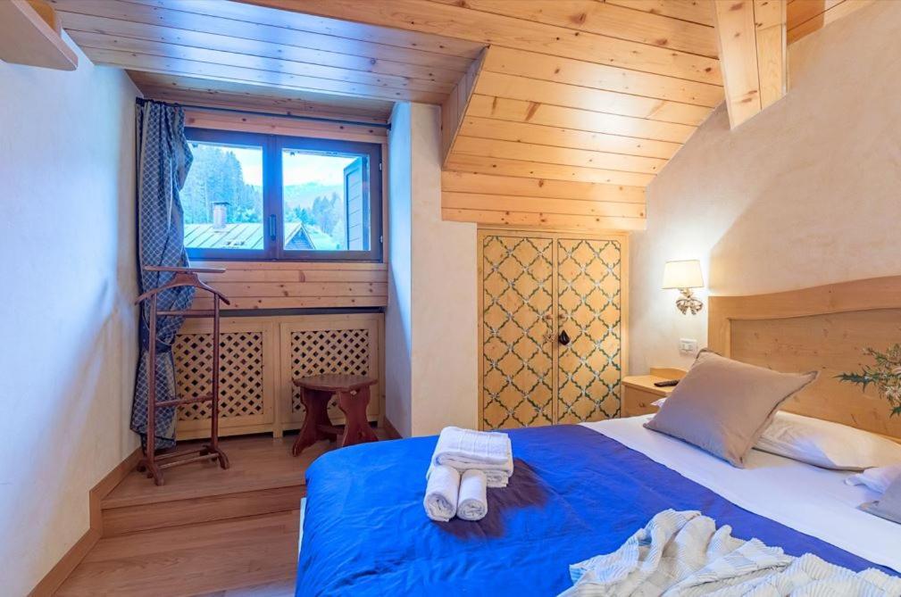 Apartmán Deliziosa Mansarda Ai Piedi Della Pista 3Tre Madonna Exteriér fotografie